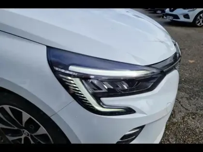 Photo 14 Renault Clio  1.6 E-Tech hybride 140ch Intens -21N