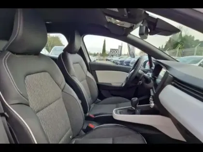 Photo 9 Renault Clio  1.6 E-Tech hybride 140ch Intens -21N