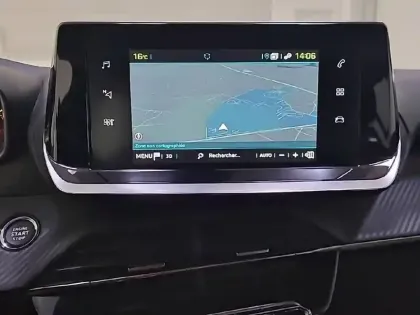 Photo 18 Peugeot 208  Electrique 50 kWh 136ch