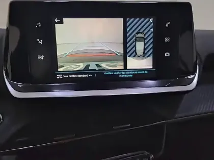 Photo 19 Peugeot 208  Electrique 50 kWh 136ch