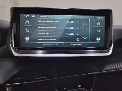 Photo 20 Peugeot 208  PureTech 100 S&S BVM6