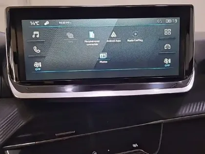 Photo 23 Peugeot 208  PureTech 100 S&S BVM6