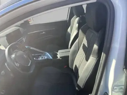 Photo 10 Peugeot 3008 Gén. II Ph2 Roadtrip 5