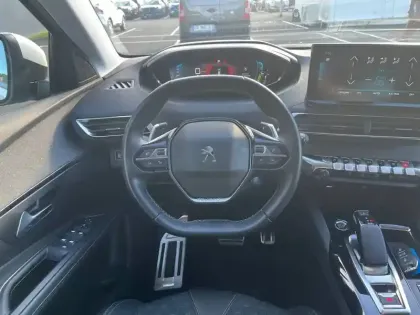 Photo 28 Peugeot 3008  Hybrid 225 e-EAT8