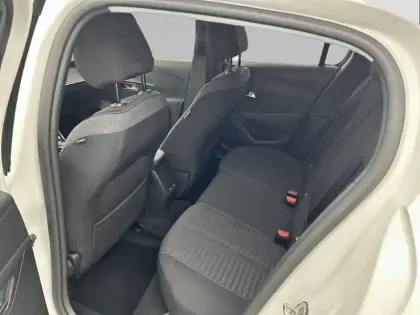 Photo 11 Peugeot 208  Electrique 50 kWh 136ch