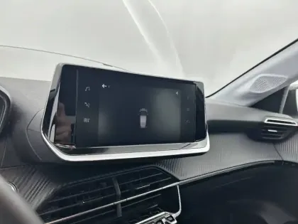 Photo 22 Peugeot 208  Electrique 50 kWh 136ch