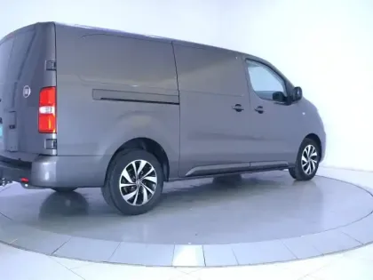 Photo 65 Fiat Scudo  FOURGON BLUEHDI 180 XL S&S EAT8