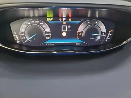 Photo 11 Peugeot 5008  BlueHDi 180ch S&S EAT8