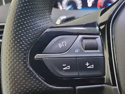 Photo 30 Peugeot 5008  BlueHDi 180ch S&S EAT8