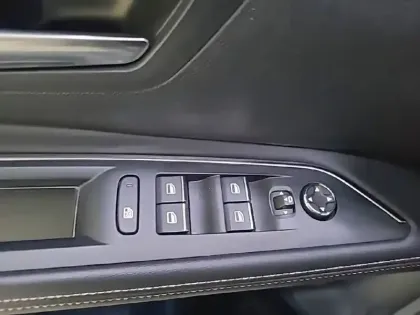 Photo 33 Peugeot 5008  BlueHDi 180ch S&S EAT8