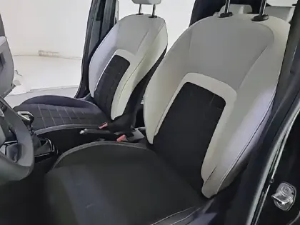 Photo 88 Citroën C3  Turbo 100 ch BVM6