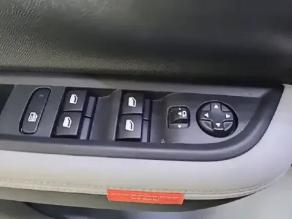 Photo 48 Citroën C3 Gén. IV Ph1 MAX 5