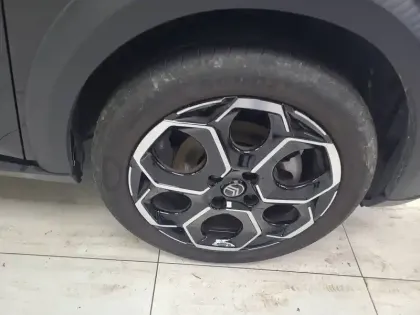 Photo 8 Citroën C3  Turbo 100 ch BVM6