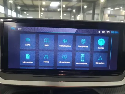 Photo 17 Peugeot 208  Hybrid 110 ch e-DCS6