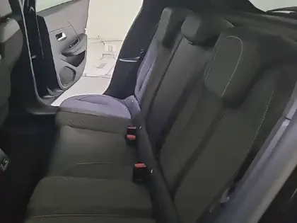 Photo 66 Peugeot 208  Hybrid 110 ch e-DCS6