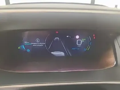 Photo 9 Peugeot 208  Electrique 50 kWh 136ch