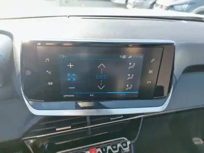 Photo 14 Peugeot 2008  BlueHDi 110 S&S BVM6