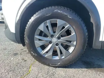 Photo 12 Peugeot 2008  BlueHDi 110 S&S BVM6