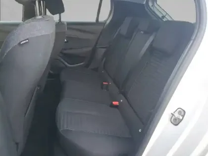 Photo 11 Peugeot 208  Electrique 50 kWh 136ch