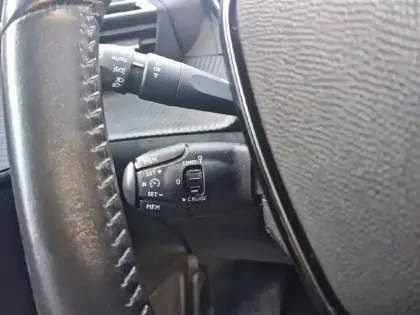 Photo 19 Peugeot 208  Electrique 50 kWh 136ch