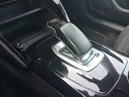 Photo 13 Peugeot 208  Electrique 50 kWh 136ch