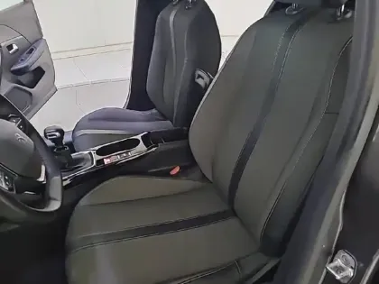 Photo 10 Peugeot 208 Gén. II Ph1 NG Allure Pack 5