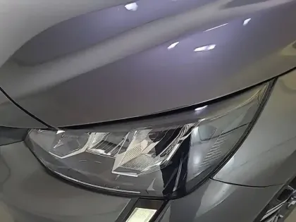 Photo 79 Peugeot 208  PureTech 100 S&S BVM6