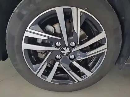 Photo 44 Peugeot 208 Gén. II Ph1 NG Allure Pack 5