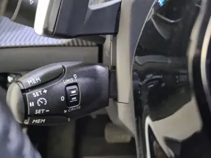 Photo 80 Peugeot 208  Hybrid 110 ch e-DCS6