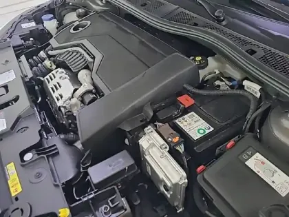 Photo 35 Peugeot 208  Hybrid 110 ch e-DCS6