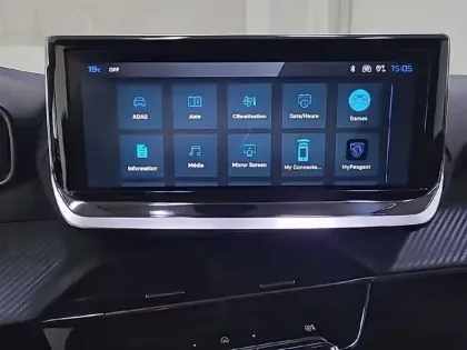 Photo 77 Peugeot 208  Hybrid 110 ch e-DCS6