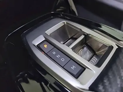 Photo 34 Peugeot 208  Hybrid 110 ch e-DCS6