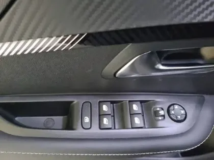 Photo 51 Peugeot 208  Hybrid 110 ch e-DCS6