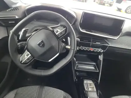 Photo 9 Peugeot 208  Hybrid 110 ch e-DCS6