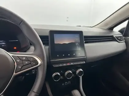 Photo 20 Renault Clio  E-Tech full hybrid 145 ch GSR2