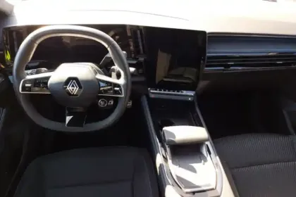 Photo 8 Renault Austral  E-Tech hybrid 200
