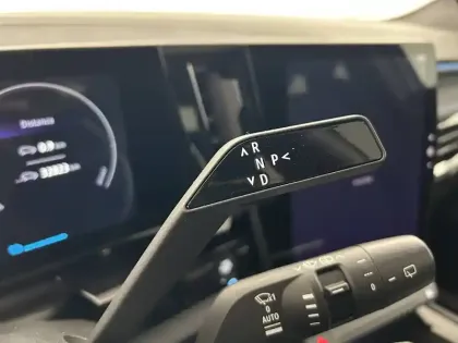 Photo 87 Renault Austral  E-Tech hybrid 200