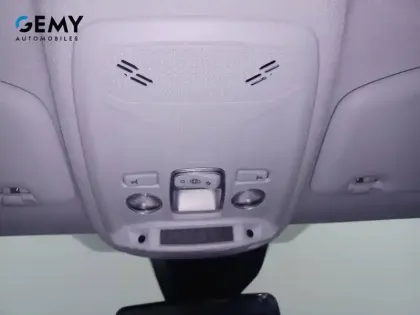 Photo 14 Peugeot 208  PureTech 75 S&S BVM5