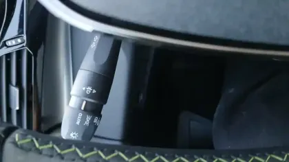 Photo 100 Peugeot 308  Hybrid 136 e-DCS6