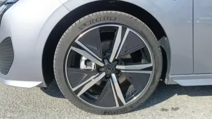 Photo 46 Peugeot 308  Hybrid 136 e-DCS6