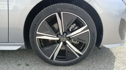 Photo 84 Peugeot 308  Hybrid 136 e-DCS6