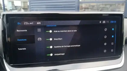 Photo 27 Peugeot 208  Hybrid 110 e-DCS6