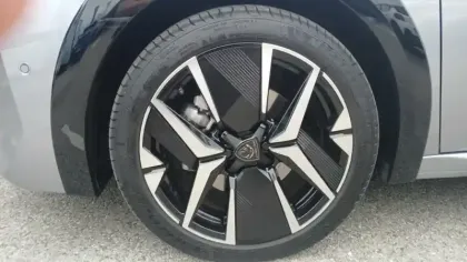 Photo 11 Peugeot 208  Hybrid 110 e-DCS6