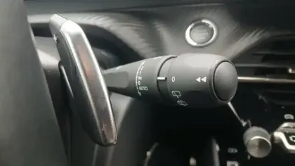 Photo 34 Peugeot 208  Hybrid 110 e-DCS6