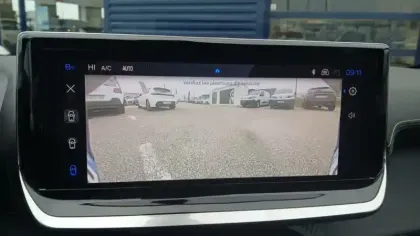 Photo 21 Peugeot 208  Hybrid 110 e-DCS6