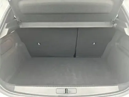 Photo 5 Peugeot 208  Electrique 50 kWh 136ch