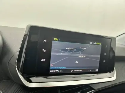 Photo 20 Peugeot 208  Electrique 50 kWh 136ch