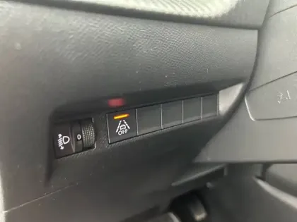 Photo 29 Peugeot 208  Electrique 50 kWh 136ch