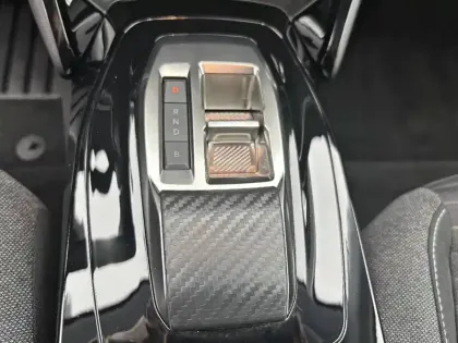 Photo 13 Peugeot 208  Electrique 50 kWh 136ch