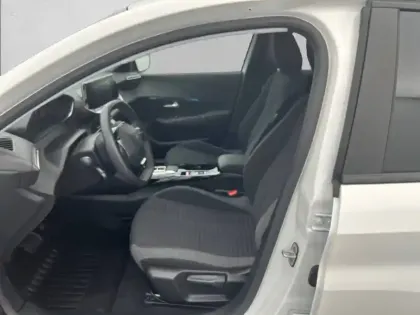 Photo 10 Peugeot 208  Electrique 50 kWh 136ch